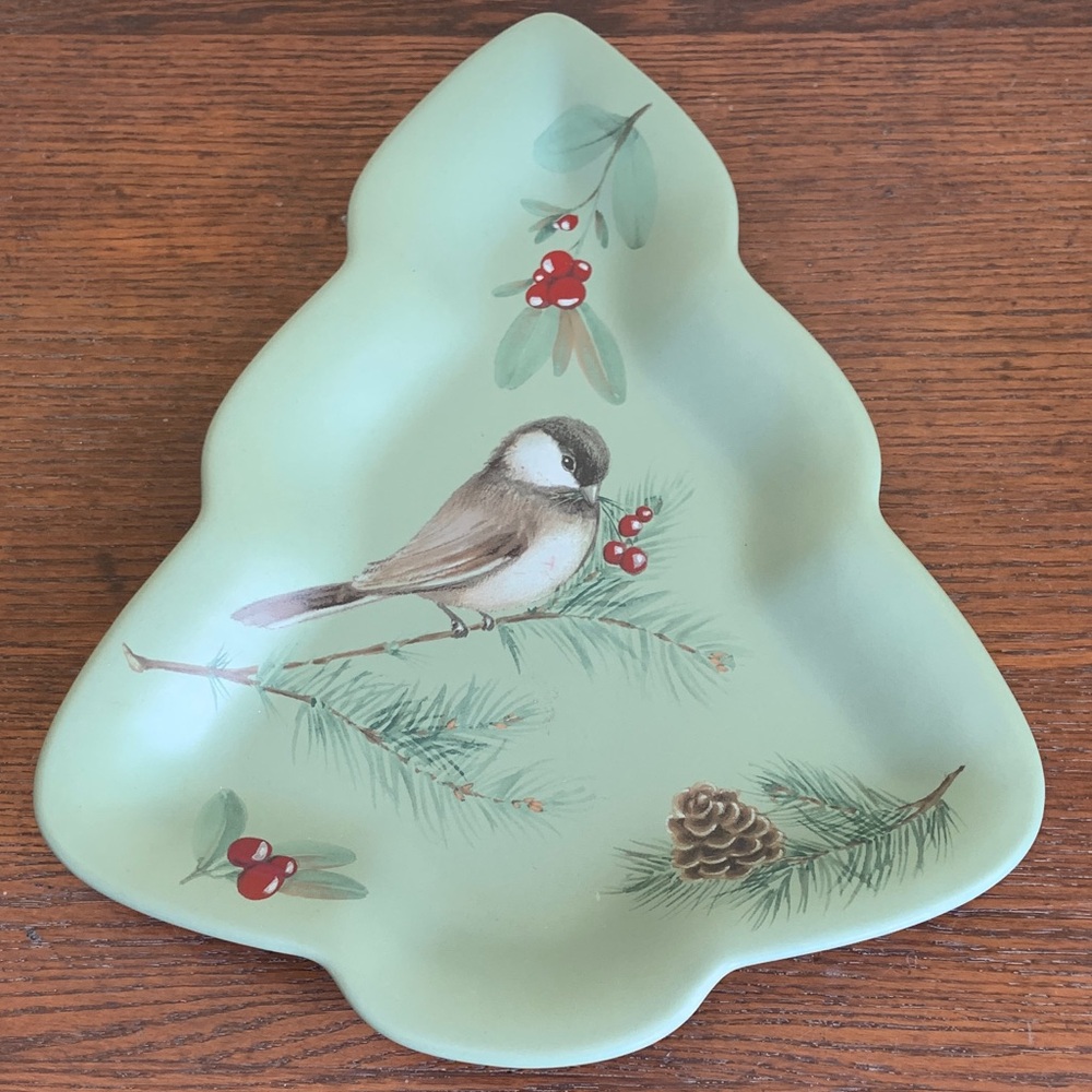 Pfaltzgraff Winterwood Chickadee Christmas Tree Shaped Plate